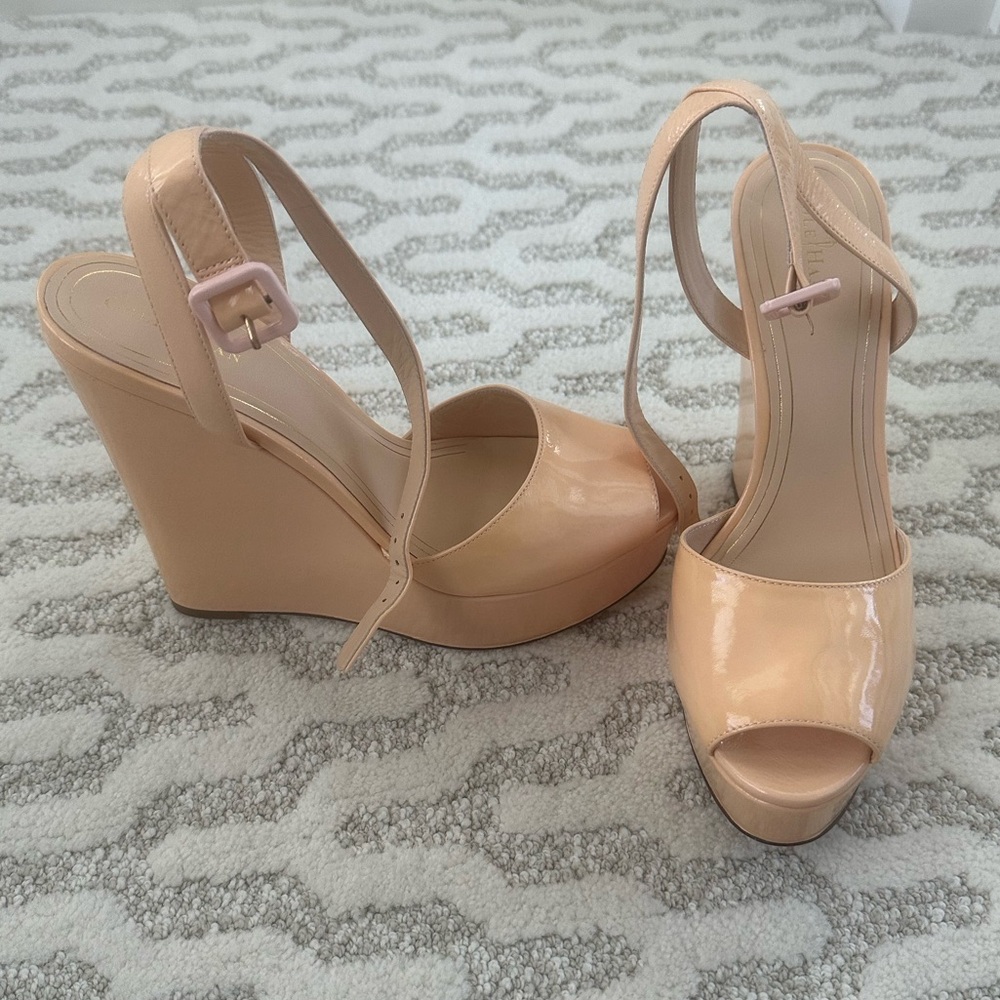 Tan patent leather Cole Haan + Nike platform wedges. Very gently used. Size 9.